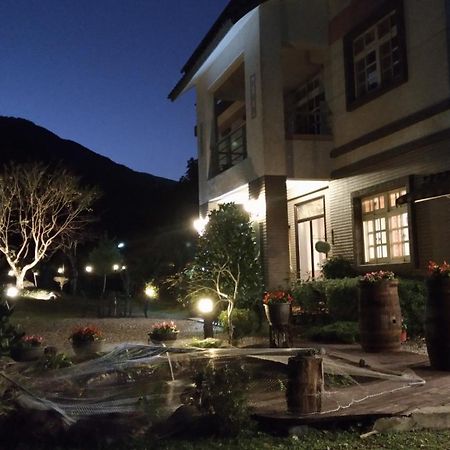 Left Bank Bnb Jiaoxi Dış mekan fotoğraf