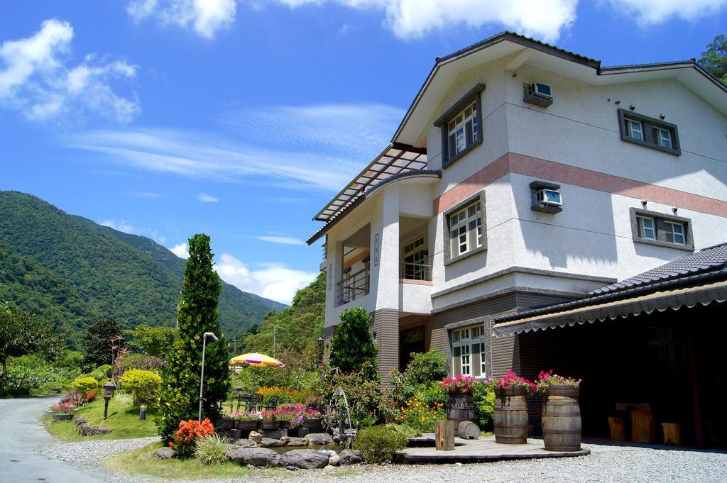 Left Bank Bnb Jiaoxi Dış mekan fotoğraf